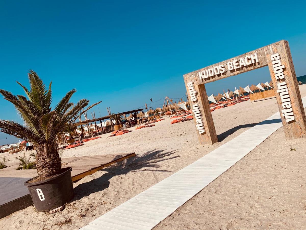 Mamaia Moonlight Apartment Экстерьер фото